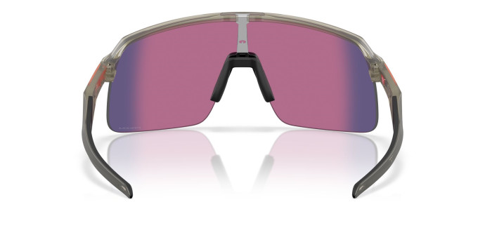 detail Unisex sportovní brýle OAKLEY SUTRO LITE