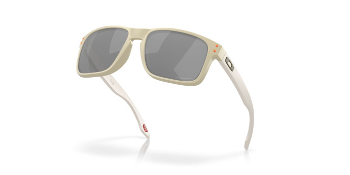 detail Oakley HOLBROOK