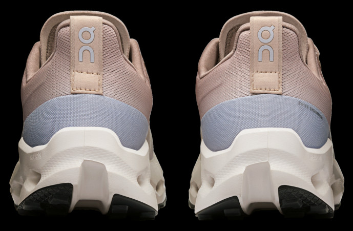 detail Dámské běžecké boty ON Cloudsurfer Trail WP