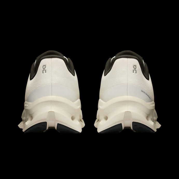 detail Dámské volnočasové boty ON Cloudtilt