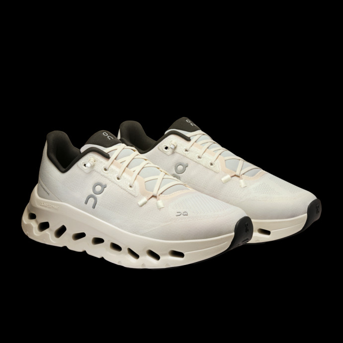 detail Dámské volnočasové boty ON Cloudtilt