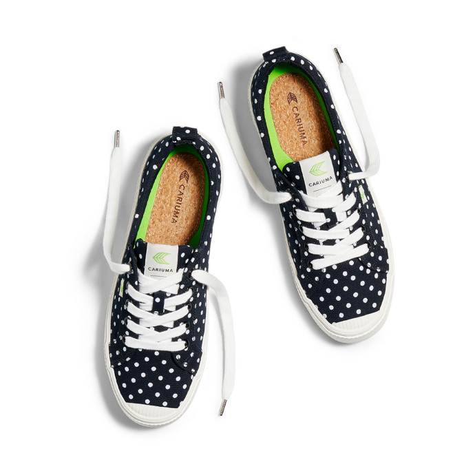 detail Dámské volnočasové boty Cariuma OCA Low Canvas
