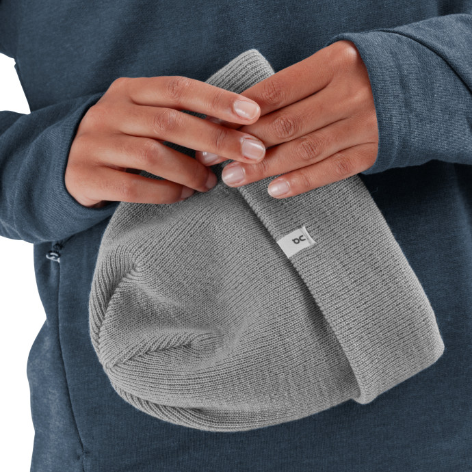 detail ON Merino Beanie