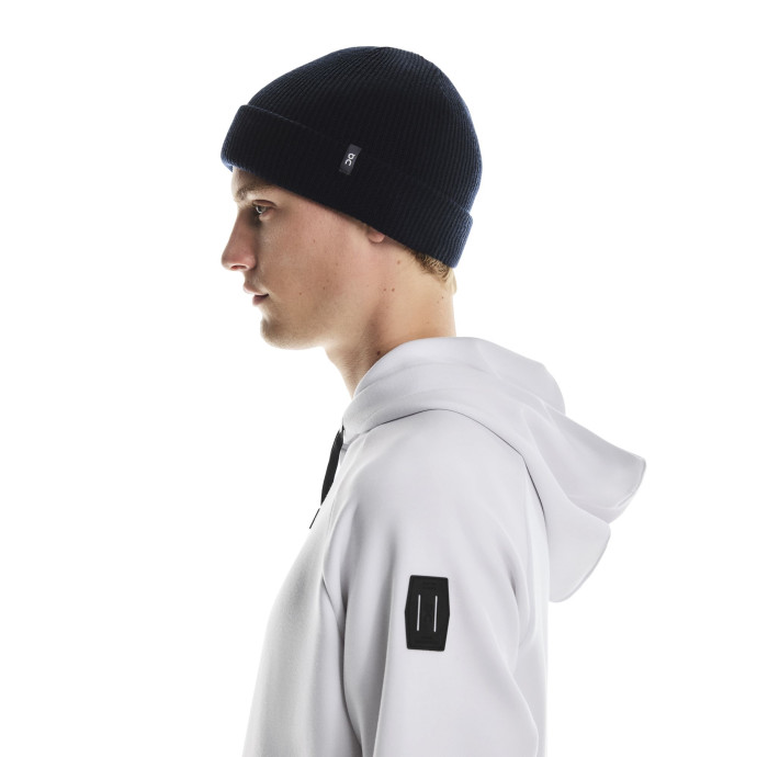 detail ON Merino Beanie