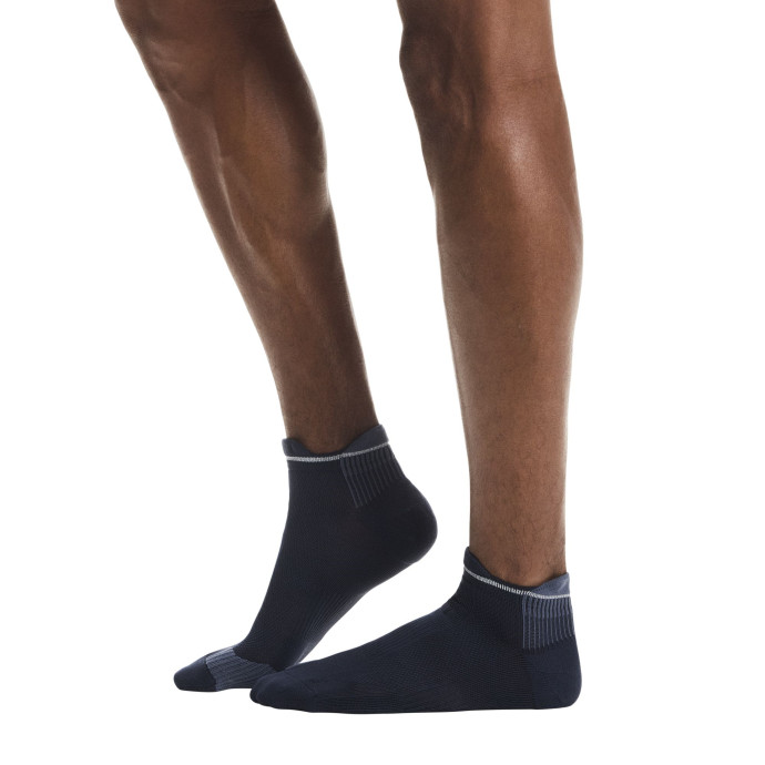 detail ON Performance Run Sock Low