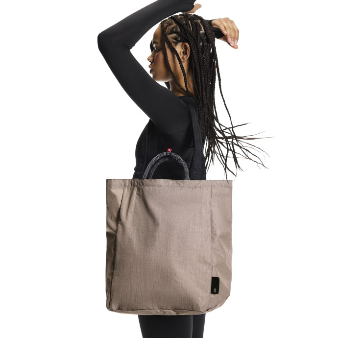 detail ON Tote Pack 25L