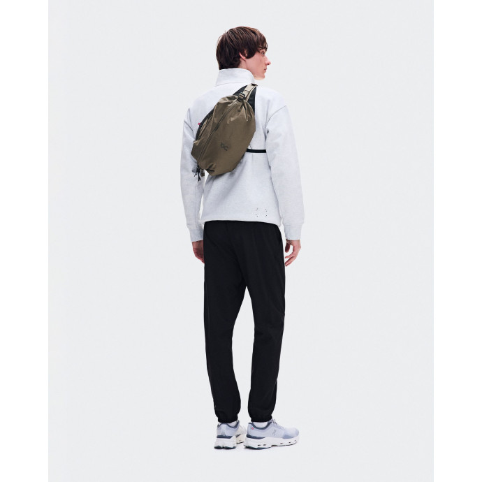 detail ON Sling Pack 9L