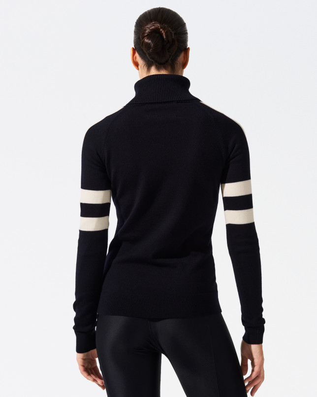 detail Dámský svetr Perfect Moment Neve Sweater