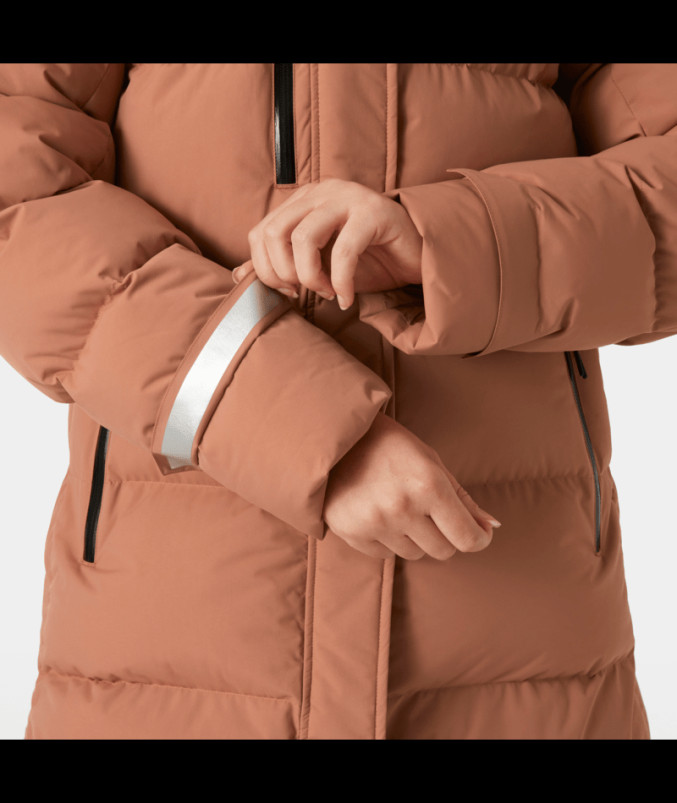 detail Dámská bunda Helly Hansen W ADORE PUFFY PARKA