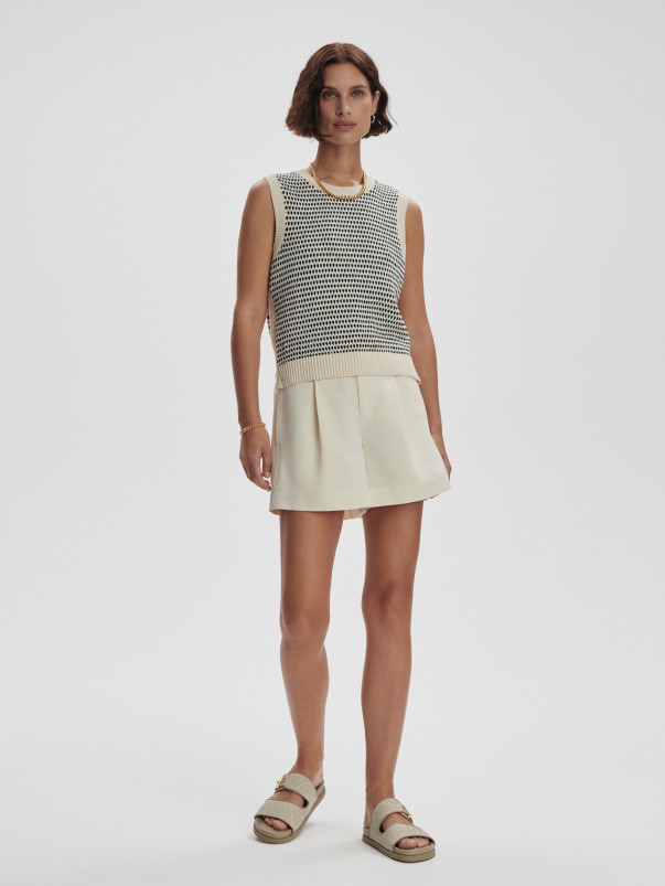 detail Dámská vesta VARLEY Knowles Textured Knit Vest