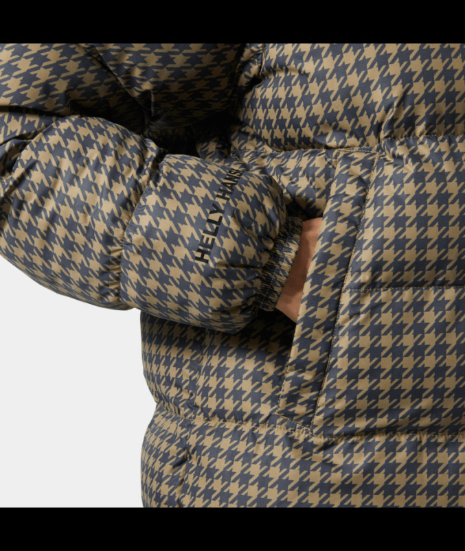 detail Dámská bunda Helly Hansen W YU 23 REVERSIBLE PUFFER