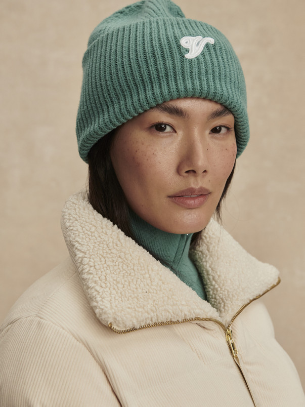 detail Dámská čepice Varley Carly Beanie