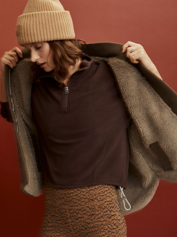 detail Dámská čepice Varley Cresta Rib Beanie