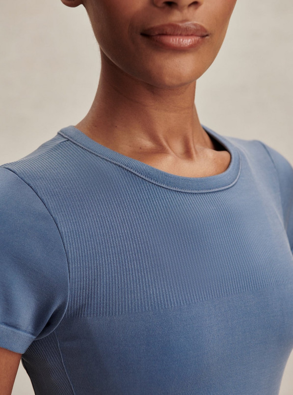 detail Dámské tričko Varley Casper Seamless Tee