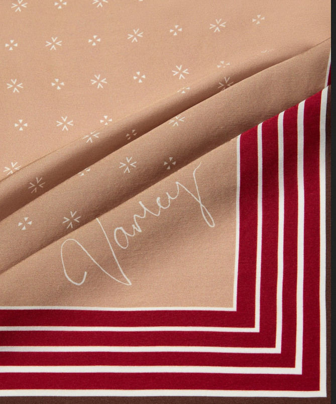 detail Dámské ŠÁLY Varley Silk Signature Scarf
