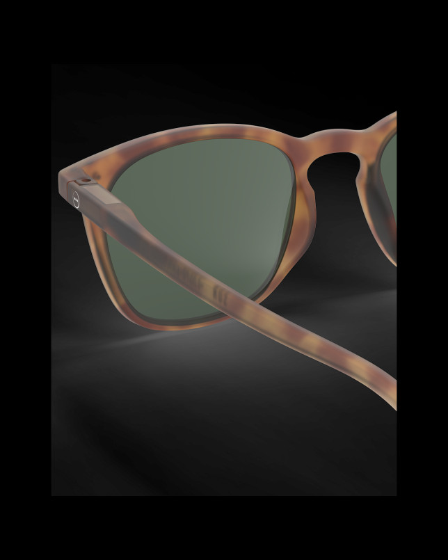 detail IZIPIZI SUN E