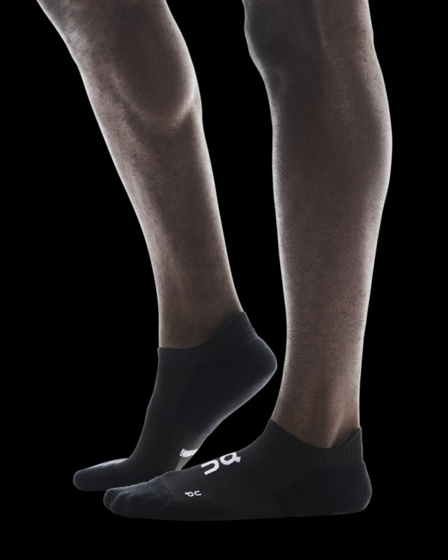 detail ON Core Run Sock Low 2P