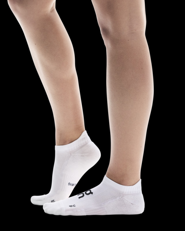 detail ON Core Run Sock Low 2P