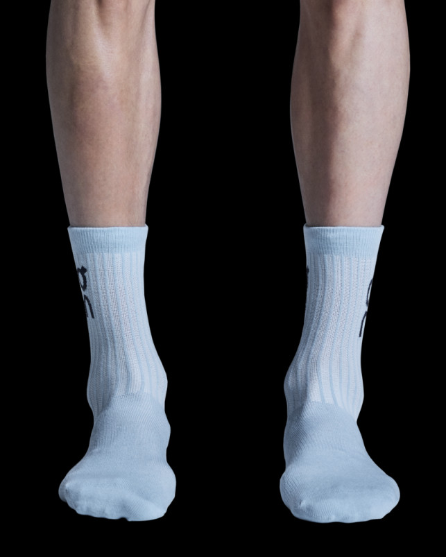 detail ON Logo Sock High 3P