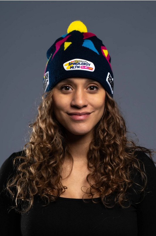 detail Zimní čepice s bambulí WORLD CUP FANS 