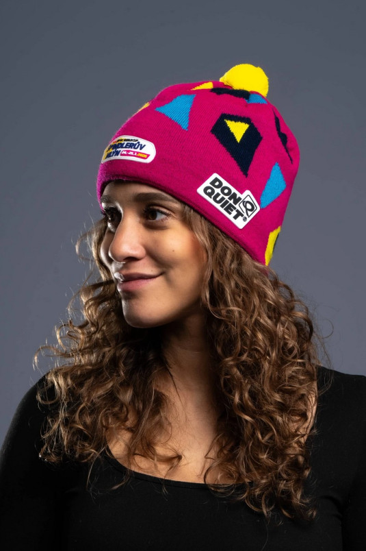 detail Zimní čepice s bambulí WORLD CUP FANS  