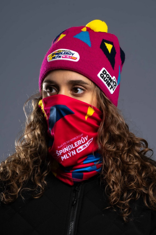 detail Zimní čepice s bambulí WORLD CUP FANS  