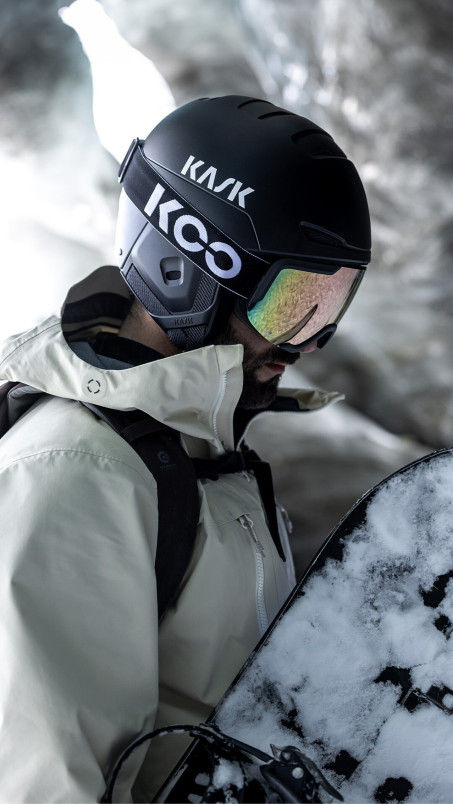 detail Unisex helma Kask Titano